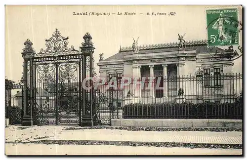 Cartes postales Laval Le musee