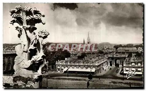 Cartes postales moderne Nancy Vue sur l arc de triomphe et l eglise St Epvre