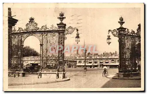 Cartes postales Nancy La Ville Aux Portes D Or Place Stanislas Grilles de Jean Lamour