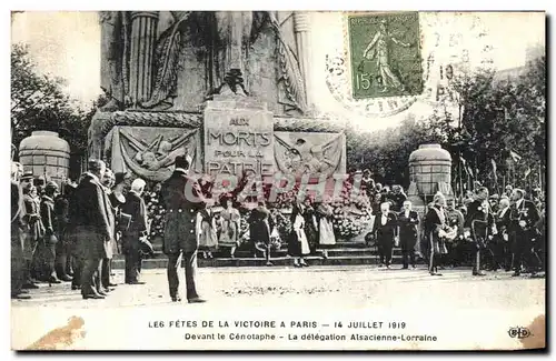 Ansichtskarte AK Paris Fetes de la victoire 14 juillet 1919 DEvant le Cenotaphe La delegation Alsacienne Lorraine