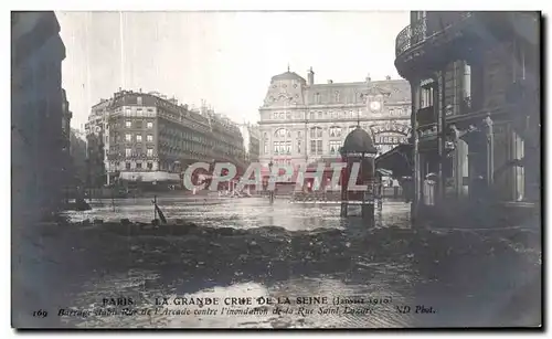 Cartes postales Paris La Grand Crue De la Seine Barrage etabli rue de l arcade contre l inondation de la rue St