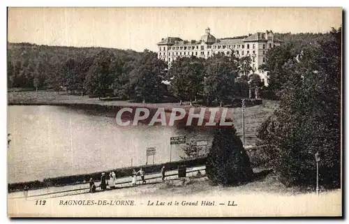 Cartes postales Bagnoles De L Orne Le Lac et le Grand Hotel