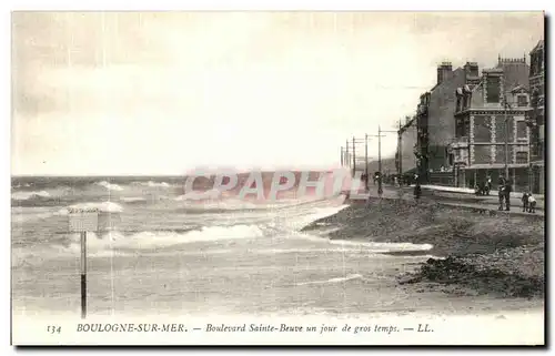 Cartes postales Boulogne Sur Mer Boulevard Sainte Beuve Un Jour de Gros temps