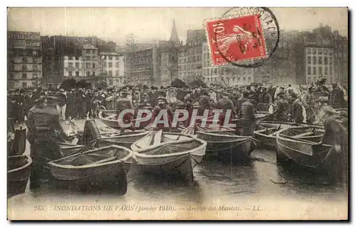 Ansichtskarte AK Inondations de Paris Arrivee des Matelots