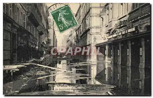 Cartes postales Paris La grande Crue de la Seine a la hauteur des Grands Magasins du Petit Saint Thomas