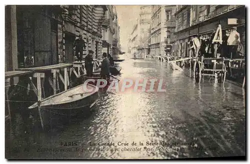 Cartes postales Paris Etablissement de passerelles sur chevalet Rue Bellechasse