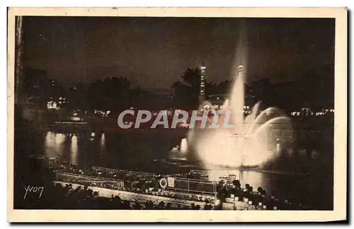 Cartes postales Exposition Internationale des Arts Decoratifs Paris 1925 Fontaine lumineuse et peniches de Poire