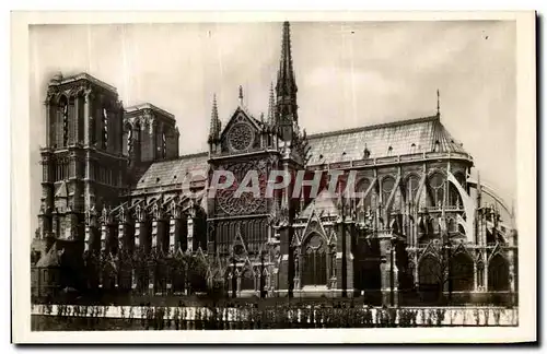 Cartes postales Paris La Cathedrale de Notre dame et le Square de l Archeveche