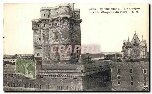 Cartes postales Vincennes Le donjon et la chapelle du fort