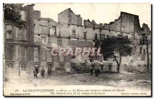 Cartes postales Arras Le musee Militaria