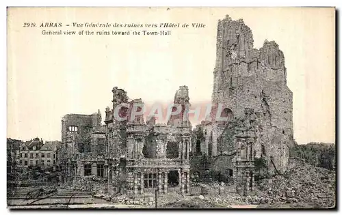 Cartes postales Arras Vue Generale des ruines vers l Hotel de Ville Militaria