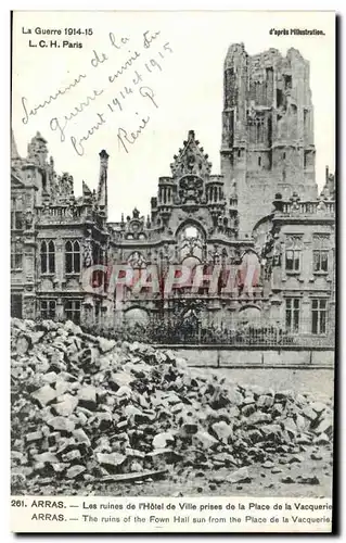 Ansichtskarte AK Arras La Guerre Les ruines de l hotel de ville prises de la place de la Vacquerie Militaria