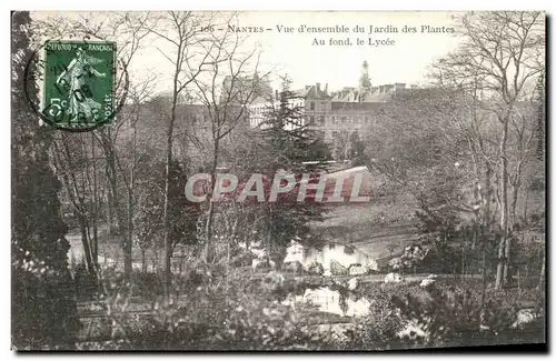 Cartes postales Nantes Vue d ensemble du Jardin des Plantes Au Fond Le lycee