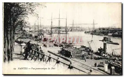 Ansichtskarte AK Nantes Vue Panoramique du Port Bateaux