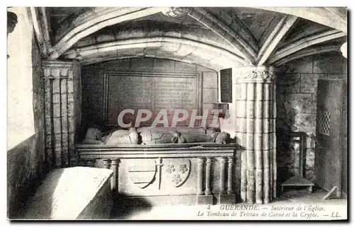 Cartes postales Guerande Interieur de l Eglise Le tombeau de Tristan de Carne et la crypte