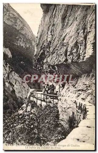 Ansichtskarte AK Route des Tourelle de Gorges de Chailles La Sortie du Tunnel du Frou Automobile