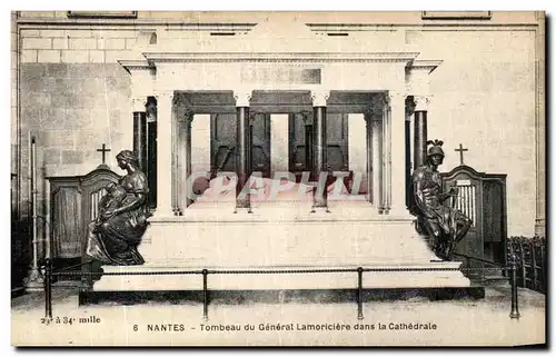 Cartes postales Nantes Tombeau du General Lamoriciere dans la Cathedrale