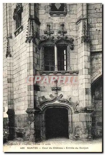 Ansichtskarte AK Nantes Cour du Chateau Entree du Donjon