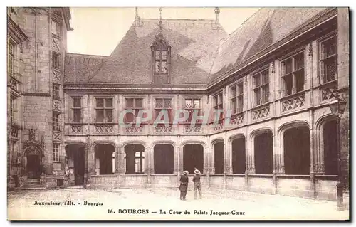 Cartes postales Bourges La Cour du Palais Jacques Coeur