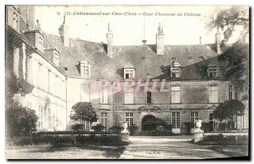 Ansichtskarte AK Chateauneuf Sur Cher Cour D Honneur Du Chateau