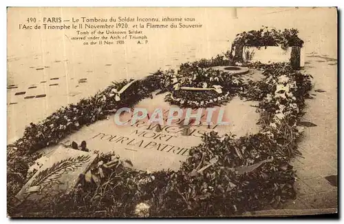 Cartes postales Paris Le Tombeau du Soldat Inconnu inhume sous l Arc de Triomphe le ll November 1920