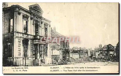 Cartes postales Albert L Hotel de Ville Apres Le Bombardement Militaria