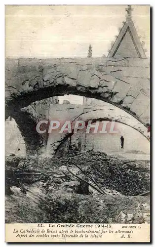 Cartes postales Paris La Cathedrale de Reims apres le Bombardement par les Allemands Militaria