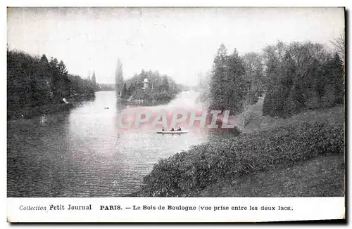 Cartes postales Paris Le Bois de Boulogne Vue prise entre les deux lacs