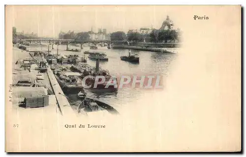 Cartes postales Paris Quai du Louvre Peniches Bateaux