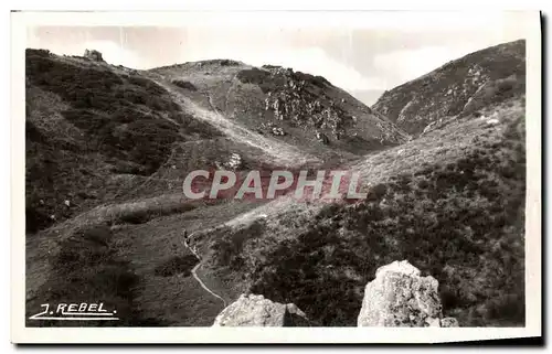 Ansichtskarte AK Carolles La Vallee du Lude Et ses Rochers