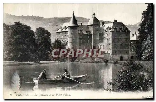 Cartes postales Vizille Le Chateau et la Piece d Eau Barque de peche