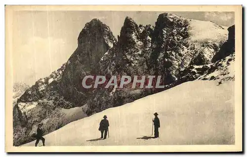 Cartes postales Le Dauphine Pittoresque Env D Uriage Les Bains Les Trois Pics De Belledonne