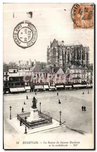 Cartes postales Beauvais La Statue de Jeanne Hachette et la Cathedrale