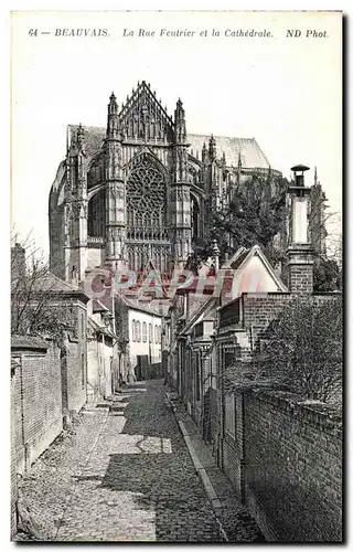 Cartes postales Beauvais La Rue Feutrier et la Cathedrale
