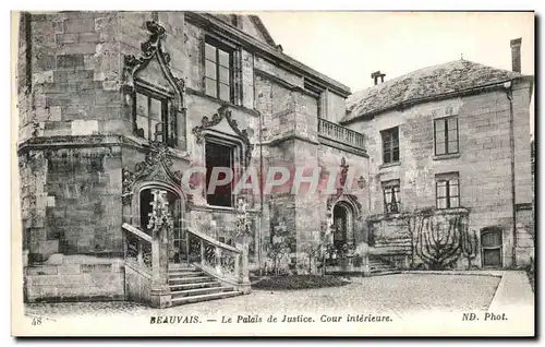 Cartes postales Beauvais Le Palais de Justice Cour Interieure