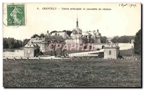 Ansichtskarte AK Chantilly Entree Principale et ensemble du chateau