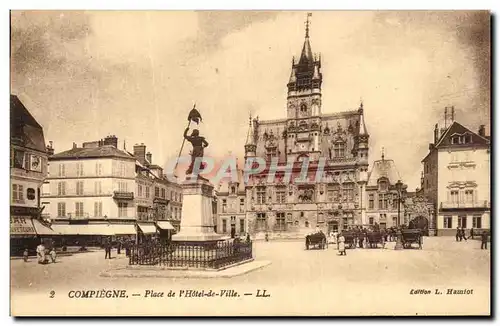 Cartes postales Compiegne Place de L Hotel de Ville