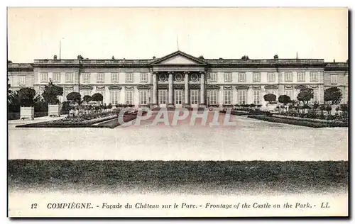 Ansichtskarte AK Compiegne Facade du Chateau sur le Parc