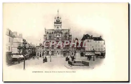 Cartes postales Compiegne Hotel de Ville et Statue de Jeanne d Arc