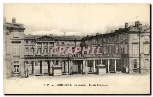 Ansichtskarte AK Compiegne Le Chateau Facade Principale