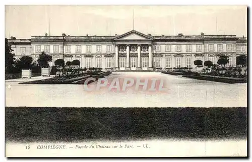 Cartes postales Compiegne Facade du chateau sur le parc