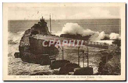 Cartes postales Biarritz Le Rocher De La Vierge Un Jour De Gros Temps