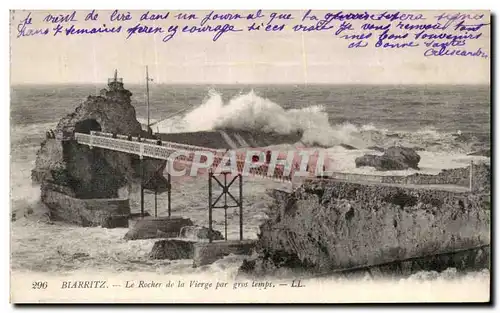 Ansichtskarte AK Biarritz La Rocher de La Vierge Par Gros Temps