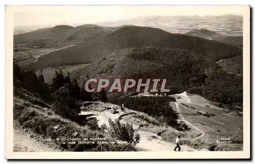 Ansichtskarte AK a mi chemin en montant la voie romaine du Puy de Dome