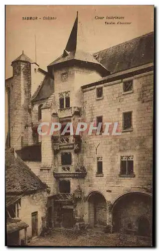 Ansichtskarte AK Saumur Chateau Cour Interieure