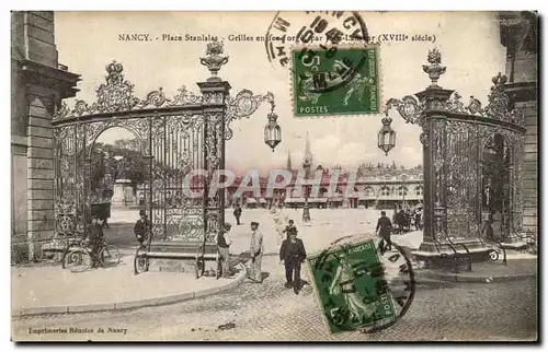 Cartes postales Nancy Place Stanislas Grilles En fer forge par Jean Lamour bien animee