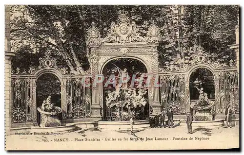 Cartes postales Nancy Place Stanislas Grilles en Fer forge de Jean Lamour Fontaine de Neptune