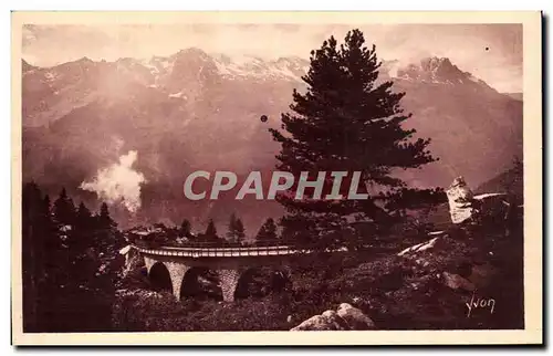 Cartes postales Chamonix Le Brevent et Le Chemin de Fer du Montenvers Train