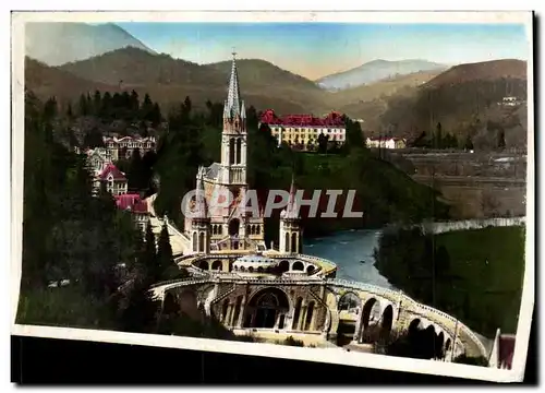 Cartes postales Lourdes La Basilique Vue Du Chateau Fort