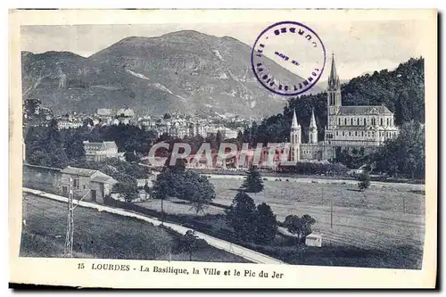 Cartes postales Lourdes La Basilique la Ville et le Pic du Jer